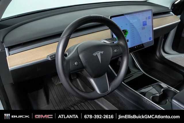 Used 2020 Tesla Model 3 Long Range image 4
