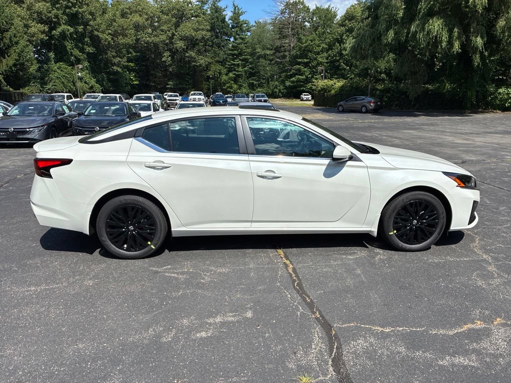 New 2026 Nissan Altima 2.5 SV w/ SV Special Edition Package AWD/4WD image 8
