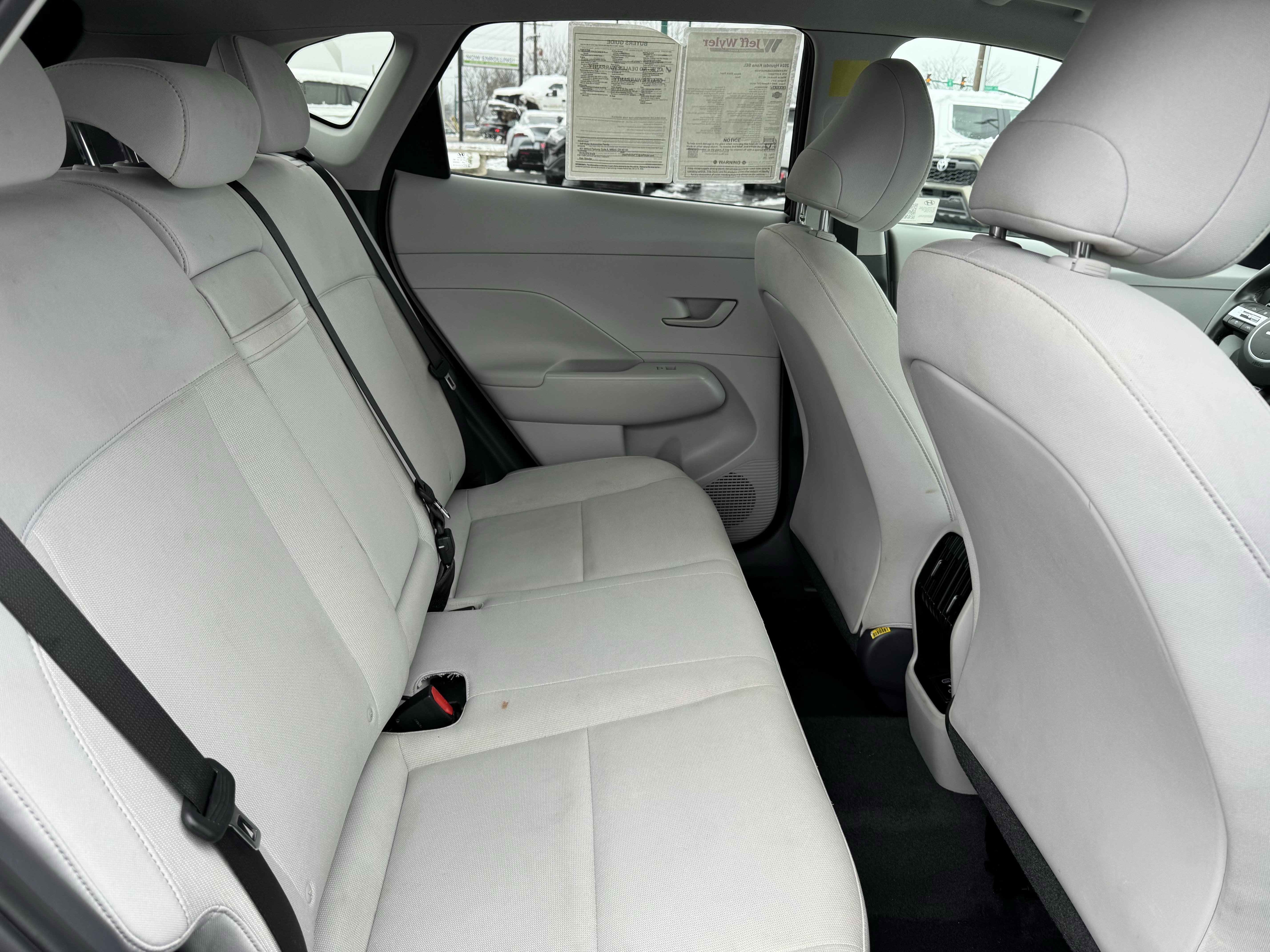 Used 2024 Hyundai Kona SEL w/ Convenience Package image 37