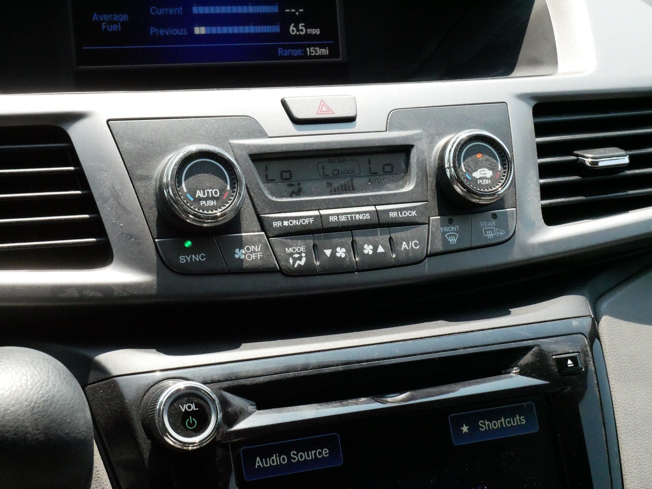 Used 2016 Honda Odyssey SE image 30