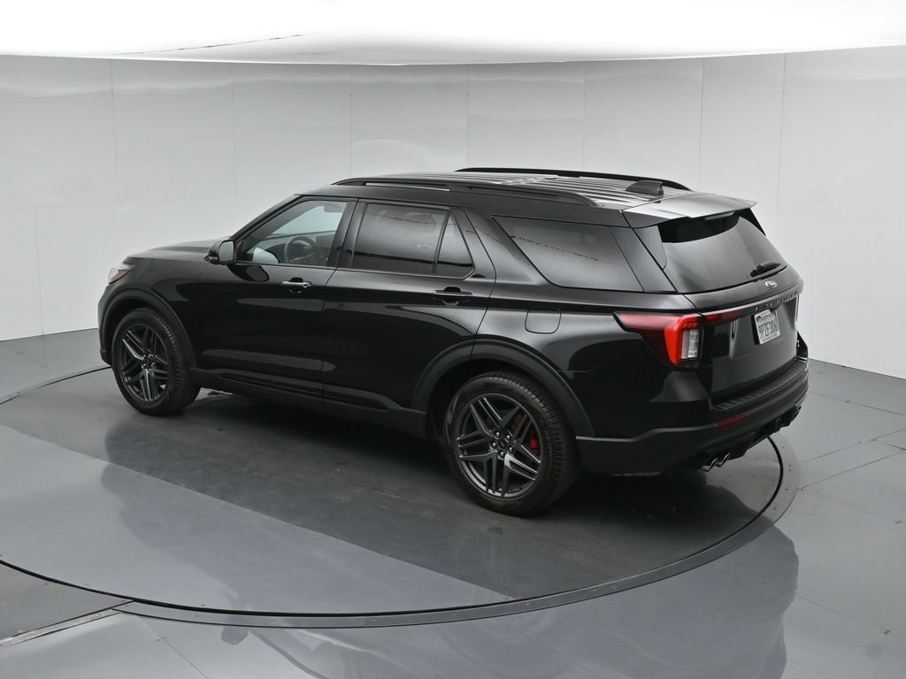 Used 2025 Ford Explorer ST RWD image 43