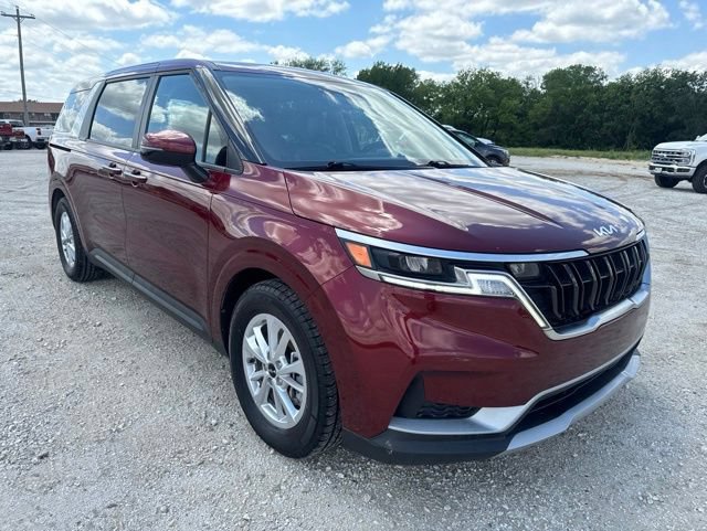 Used 2023 Kia Carnival LX FWD image 7