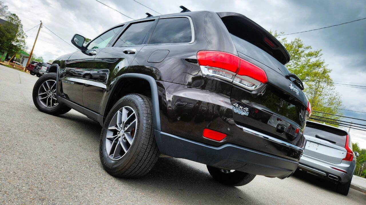 Used 2017 Jeep Grand Cherokee Limited w/ Luxury Group II AWD/4WD image 3