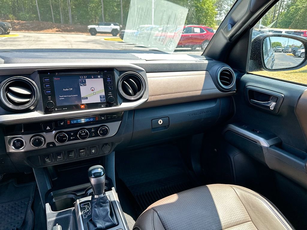 Used 2017 Toyota Tacoma Limited w/ Tow Package AWD/4WD image 20