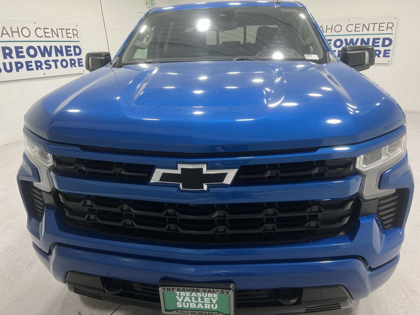 Used 2023 Chevrolet Silverado 1500 RST w/ Convenience Package II AWD/4WD image 3