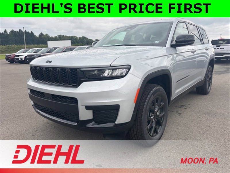 New 2025 Jeep Grand Cherokee L Altitude image 9