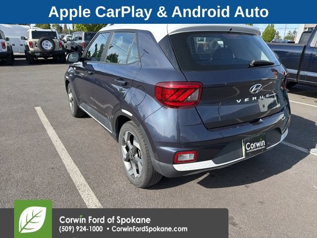 Used 2022 Hyundai Venue Limited FWD image 9