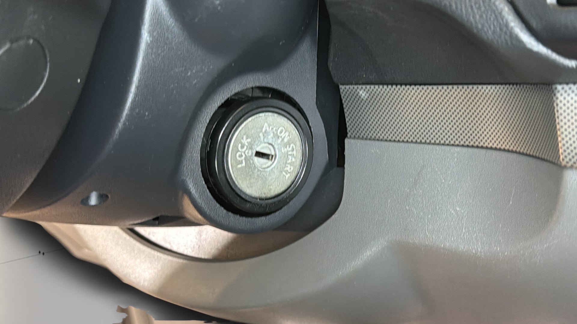 Used 2009 Nissan Sentra 2.0 FE+ FWD image 33