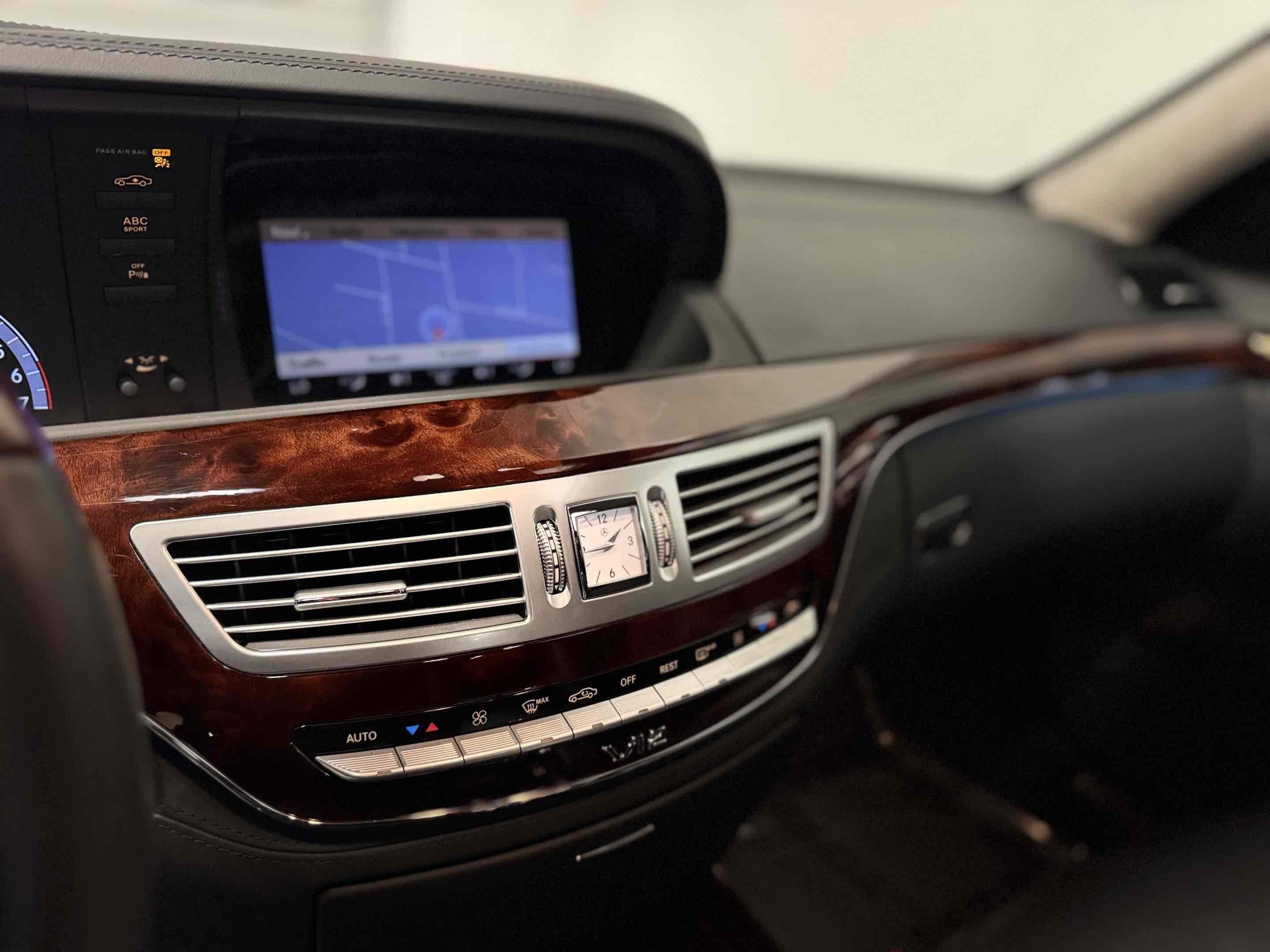 Used 2010 Mercedes-Benz S 600 image 8