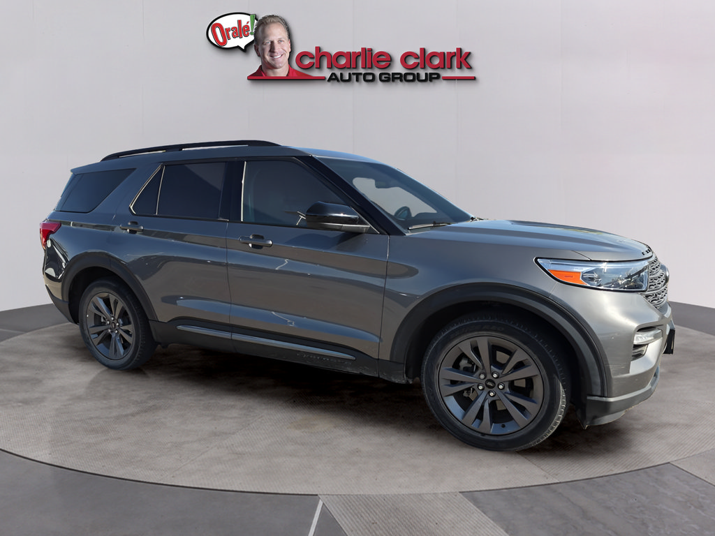 Used 2023 Ford Explorer XLT w/ Equipment Group 202A RWD image 8
