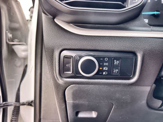 Used 2023 Ford Explorer XLT RWD image 29