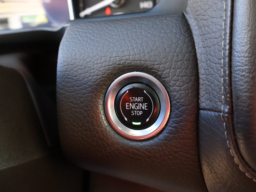 Used 2021 GMC Yukon Denali AWD/4WD image 30