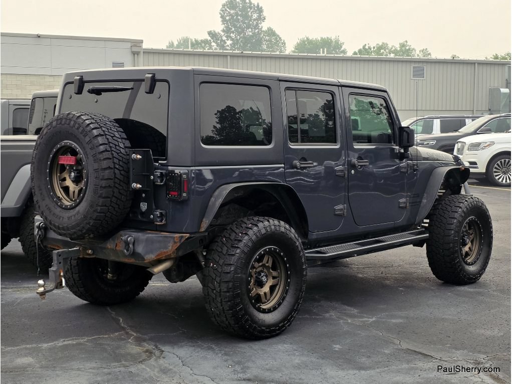 Used 2016 Jeep Wrangler Unlimited Sport w/ Connectivity Group AWD/4WD image 13