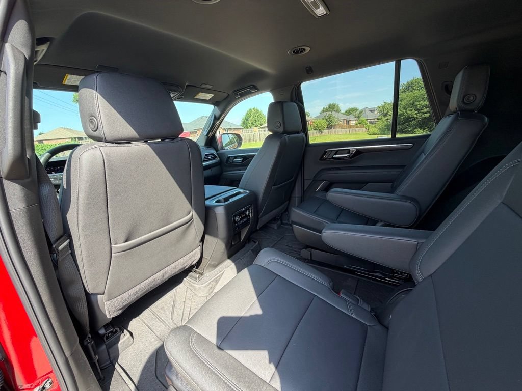 Used 2026 Chevrolet Tahoe LT w/ Comfort Package AWD/4WD image 12