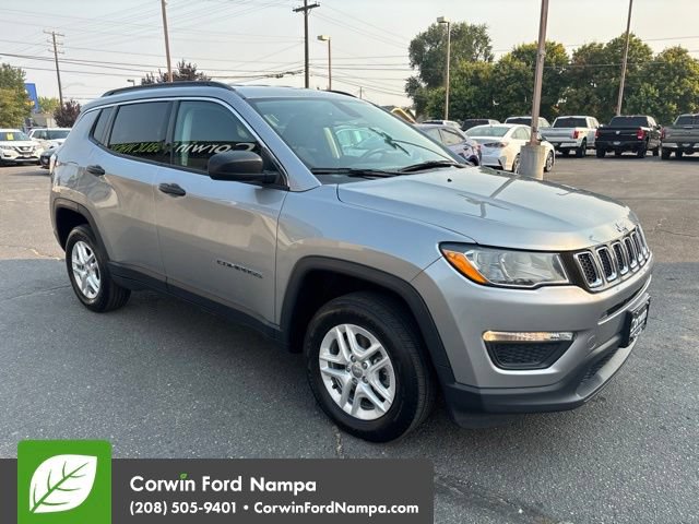 Used 2020 Jeep Compass Sport AWD/4WD image 3