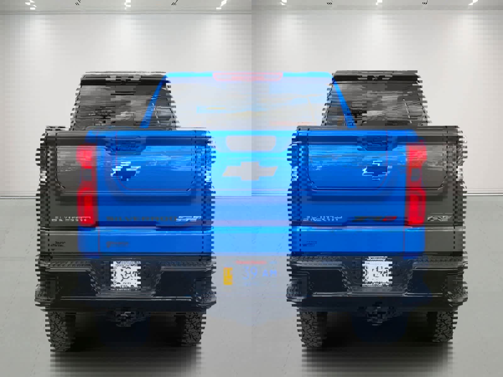 Used 2025 Chevrolet Silverado 1500 ZR2 w/ Technology Package image 5