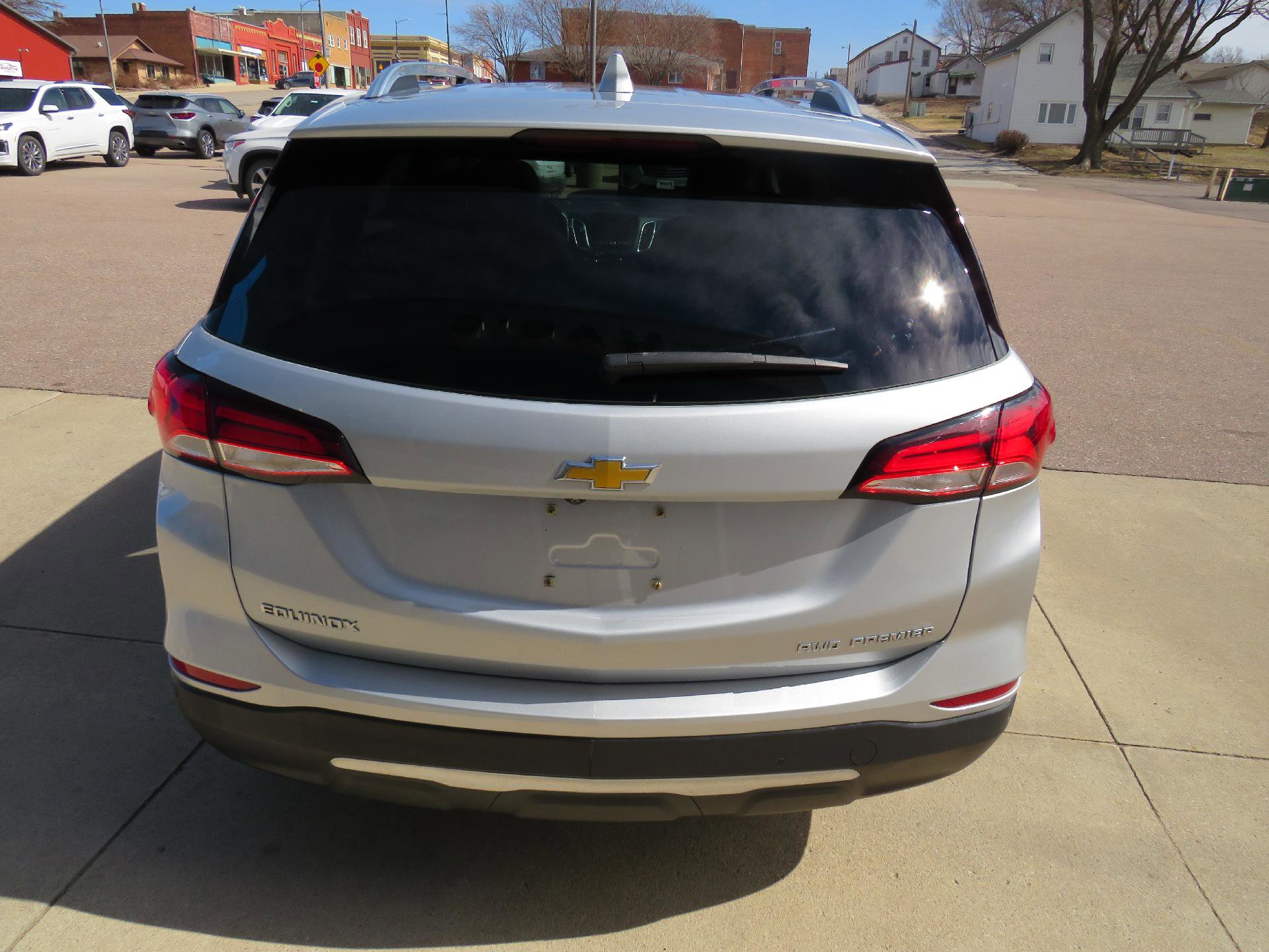 Used 2022 Chevrolet Equinox Premier image 12