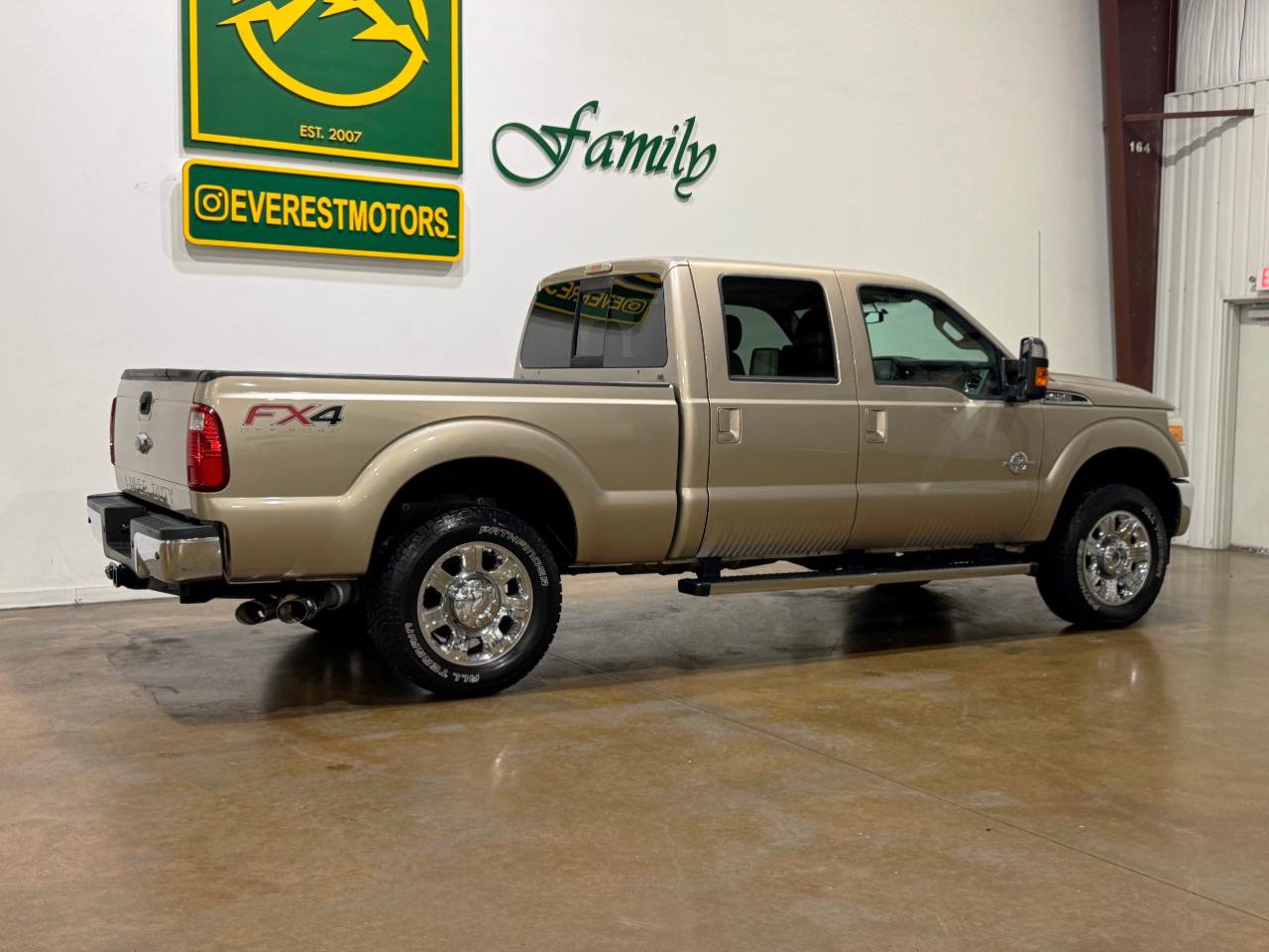 Used 2014 Ford F250 Lariat w/ Lariat Ultimate Package image 8