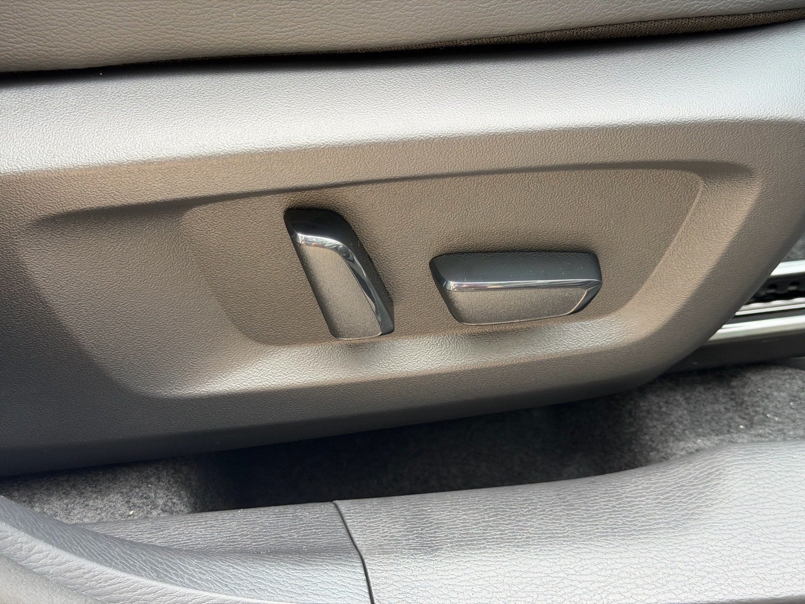 New 2026 Mitsubishi Outlander SEL AWD/4WD image 13