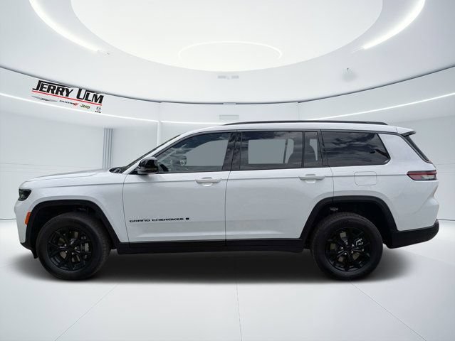 New 2026 Jeep Grand Cherokee L 2WD image 6