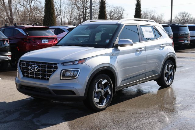 New 2025 Hyundai Venue SEL image 6