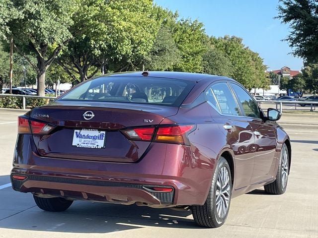 Used 2024 Nissan Altima 2.5 SV FWD image 4