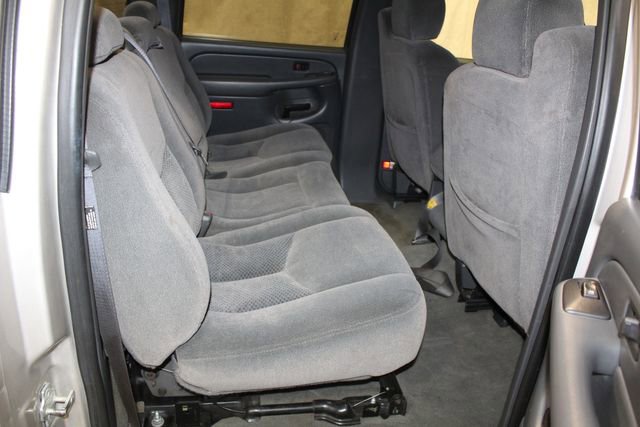 Used 2006 Chevrolet Silverado 2500 LT w/ Onstar Plus Package image 18