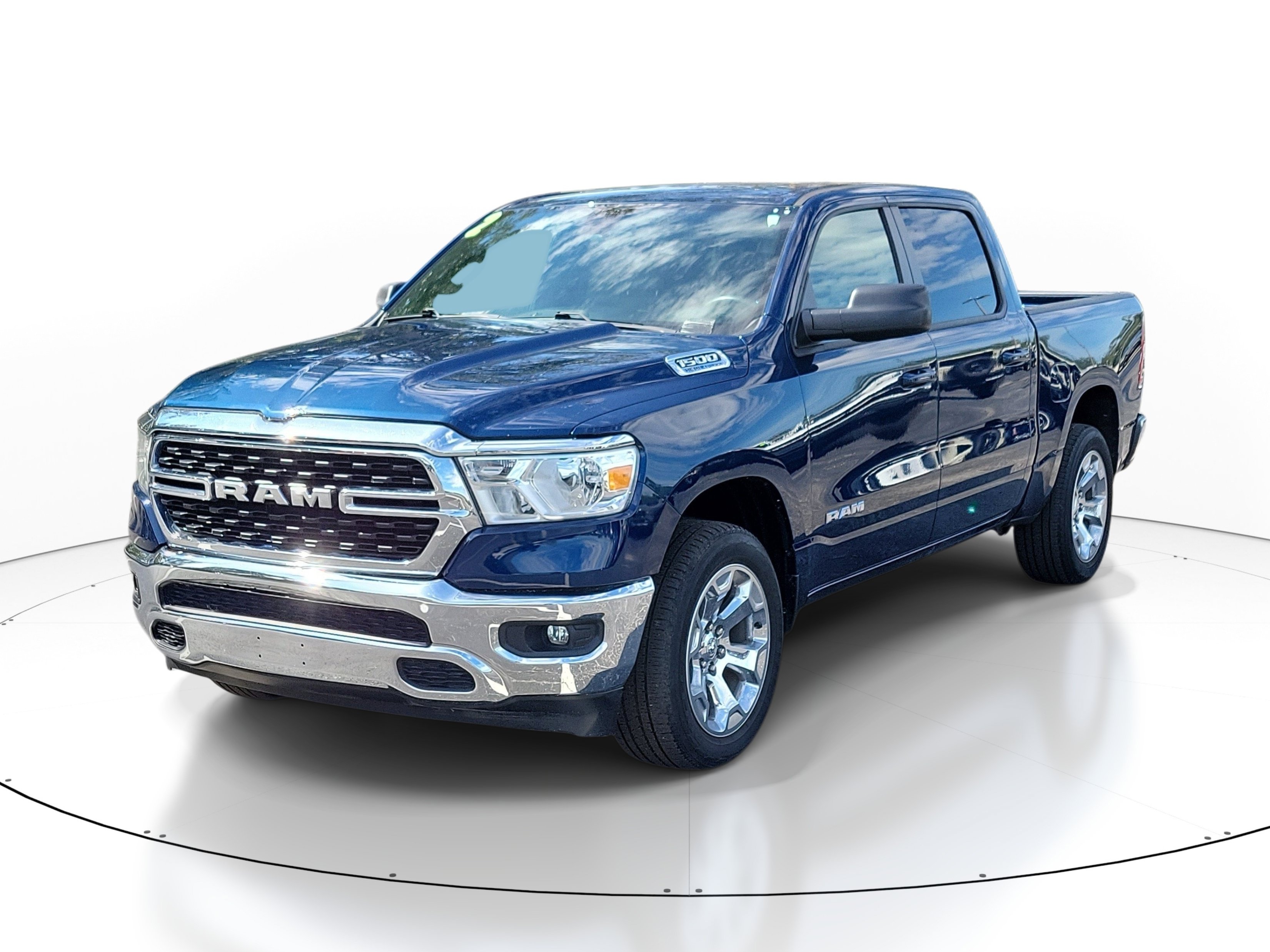Used 2022 RAM 1500 Big Horn AWD/4WD image 3