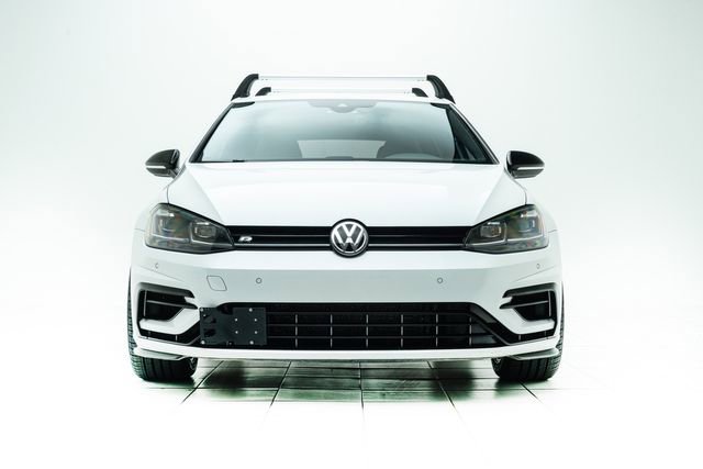 Used 2018 Volkswagen Golf R 4-Door image 6