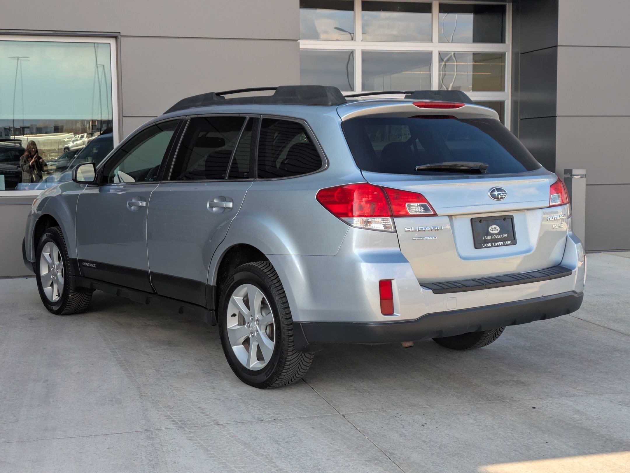 Used 2013 Subaru Outback 2.5i Premium w/ Popular Pkg 1B image 8