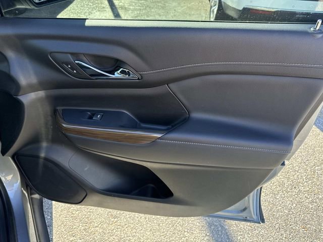 Used 2023 GMC Acadia SLE w/ Elevation Edition image 17