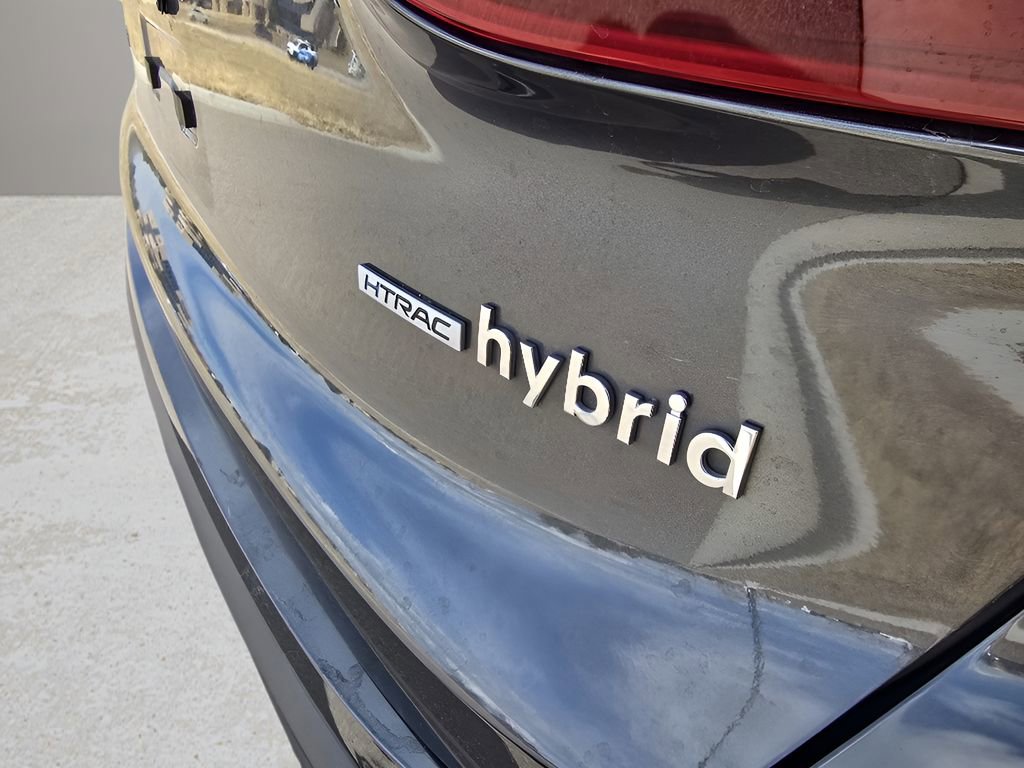 Used 2023 Hyundai Santa Fe SEL Premium image 11