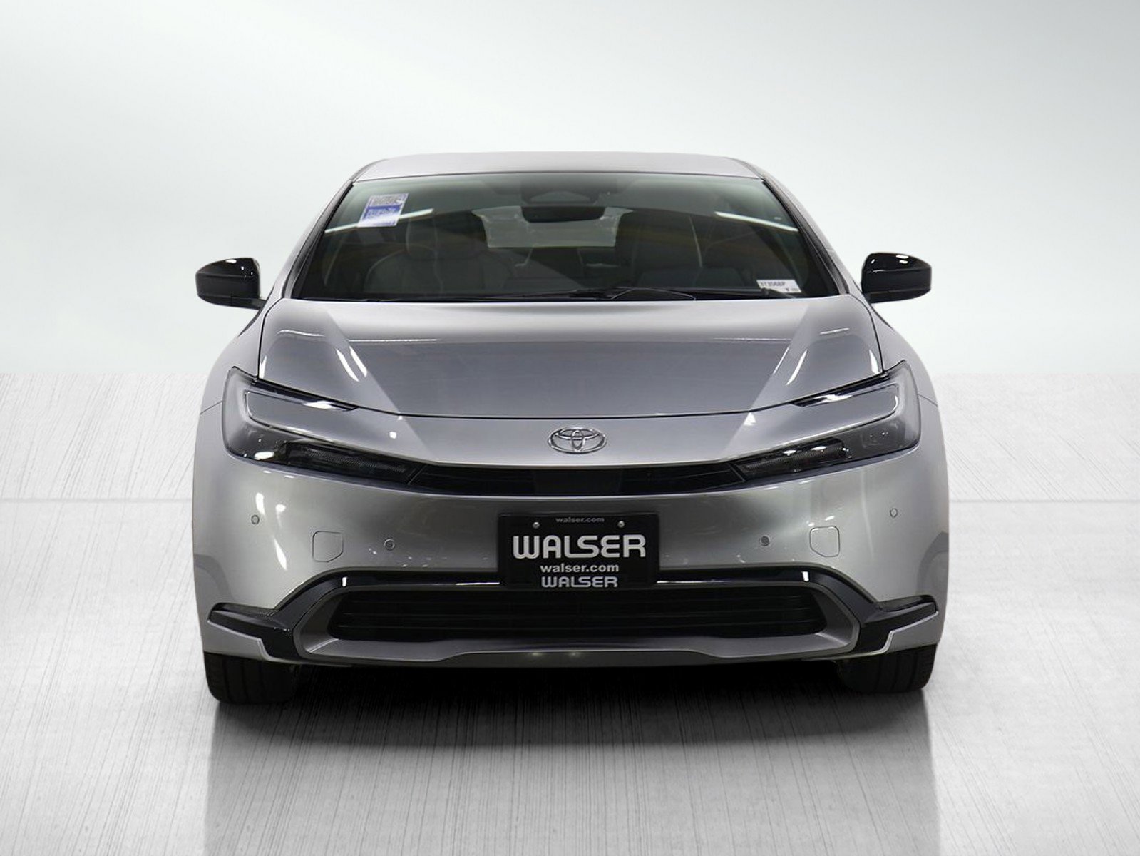 Used 2025 Toyota Prius XLE image 11