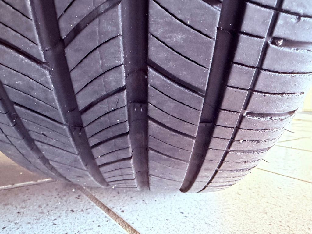 Certified 2023 Lexus ES 350 w/ Premium Package image 16