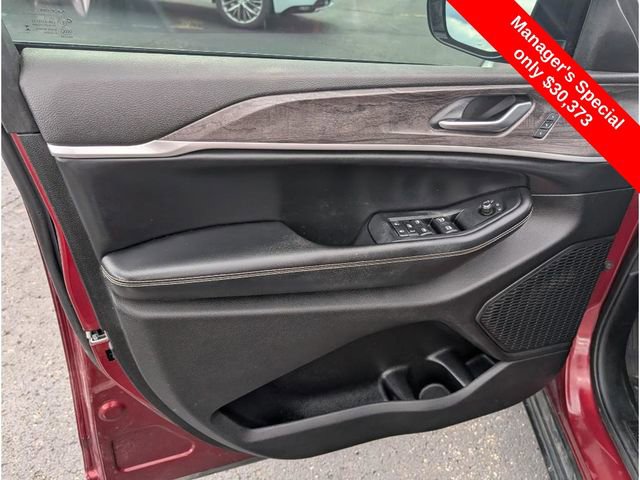 Used 2023 Jeep Grand Cherokee L Limited image 14