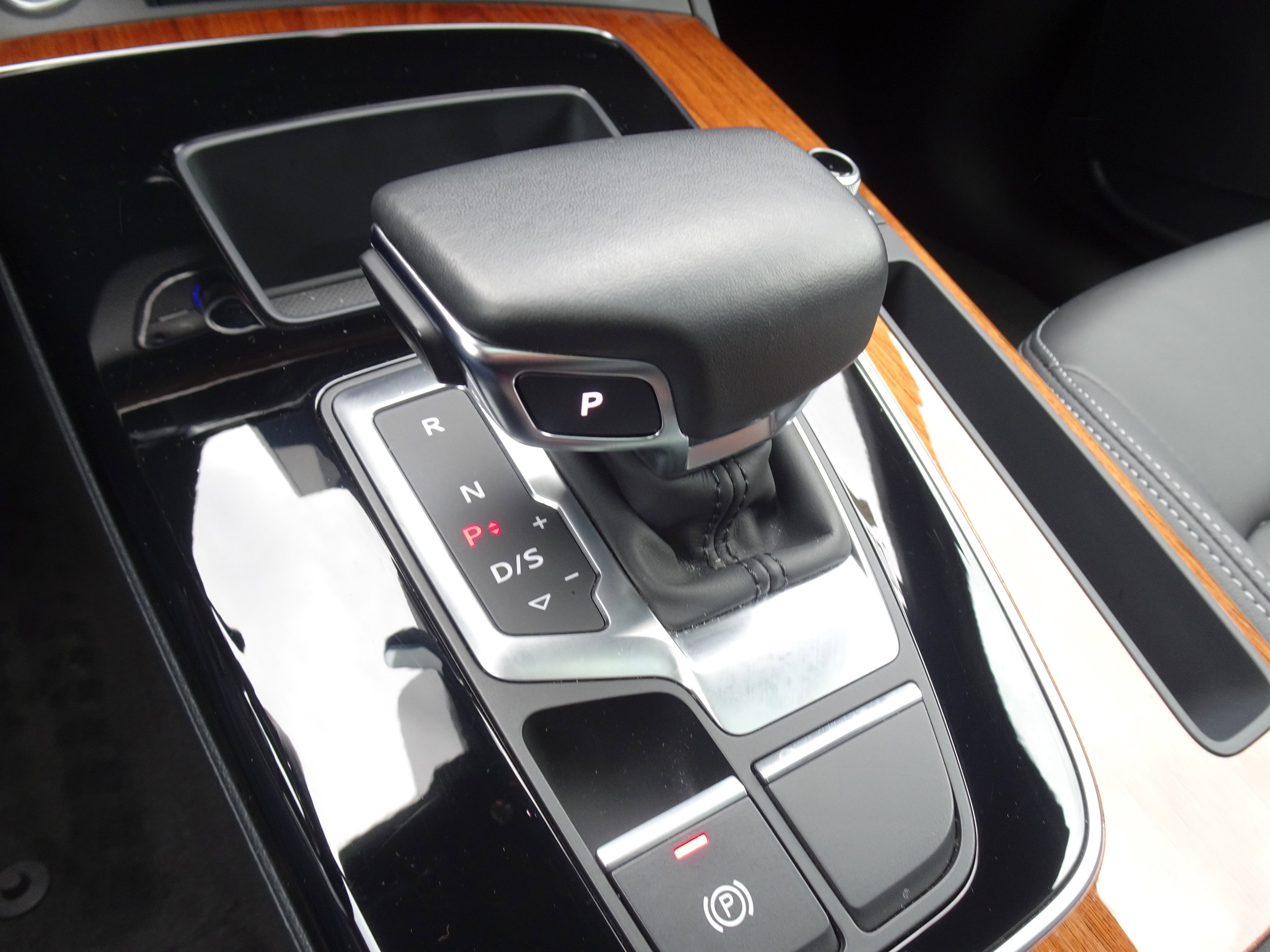 Certified 2023 Audi Q5 2.0T Premium w/ Convenience Package AWD/4WD image 12