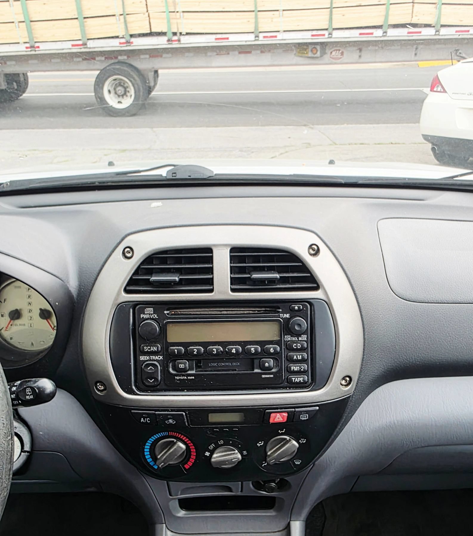 Used 2002 Toyota RAV4 4WD image 20