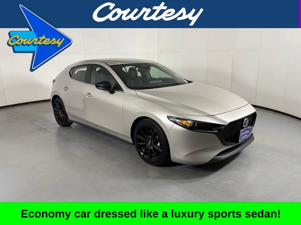 Used 2024 MAZDA MAZDA3 s FWD image 1