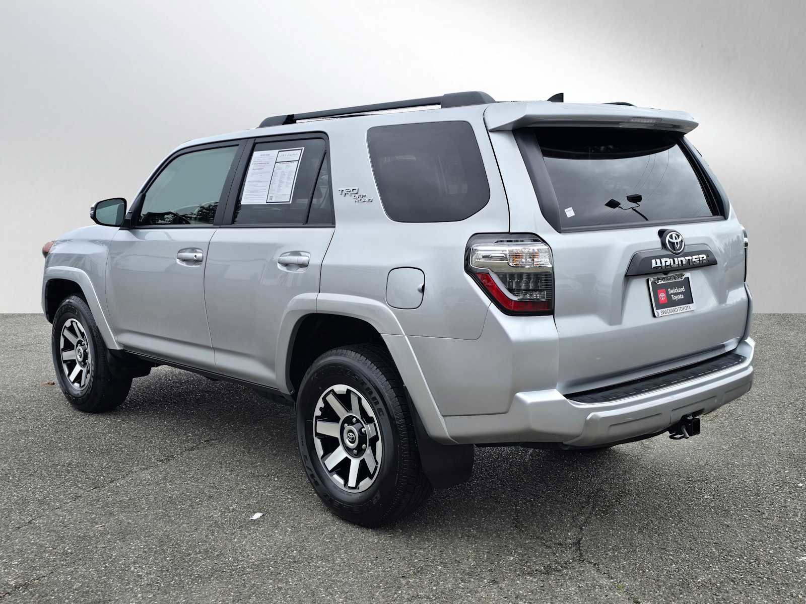 Certified 2023 Toyota 4Runner TRD Off-Road Premium AWD/4WD image 5