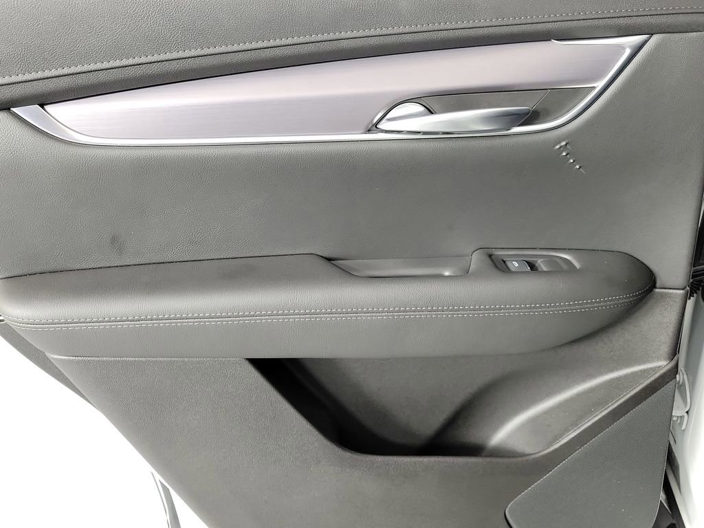 Certified 2023 Cadillac XT5 Luxury FWD image 13