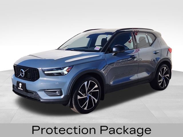 Used 2021 Volvo XC40 T5 R-Design w/ Climate Package image 4