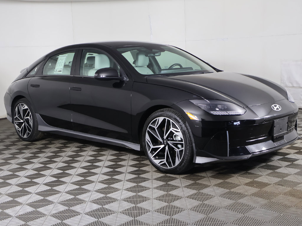 Used 2024 Hyundai Ioniq 6 SEL RWD image 46
