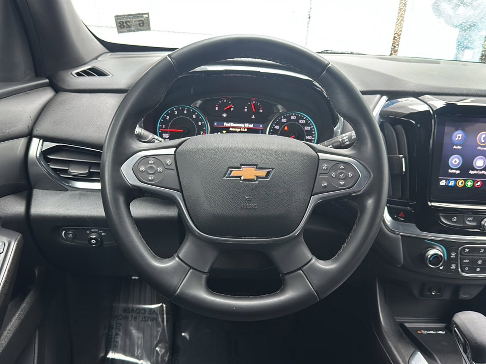 Used 2023 Chevrolet Traverse LT AWD/4WD image 2