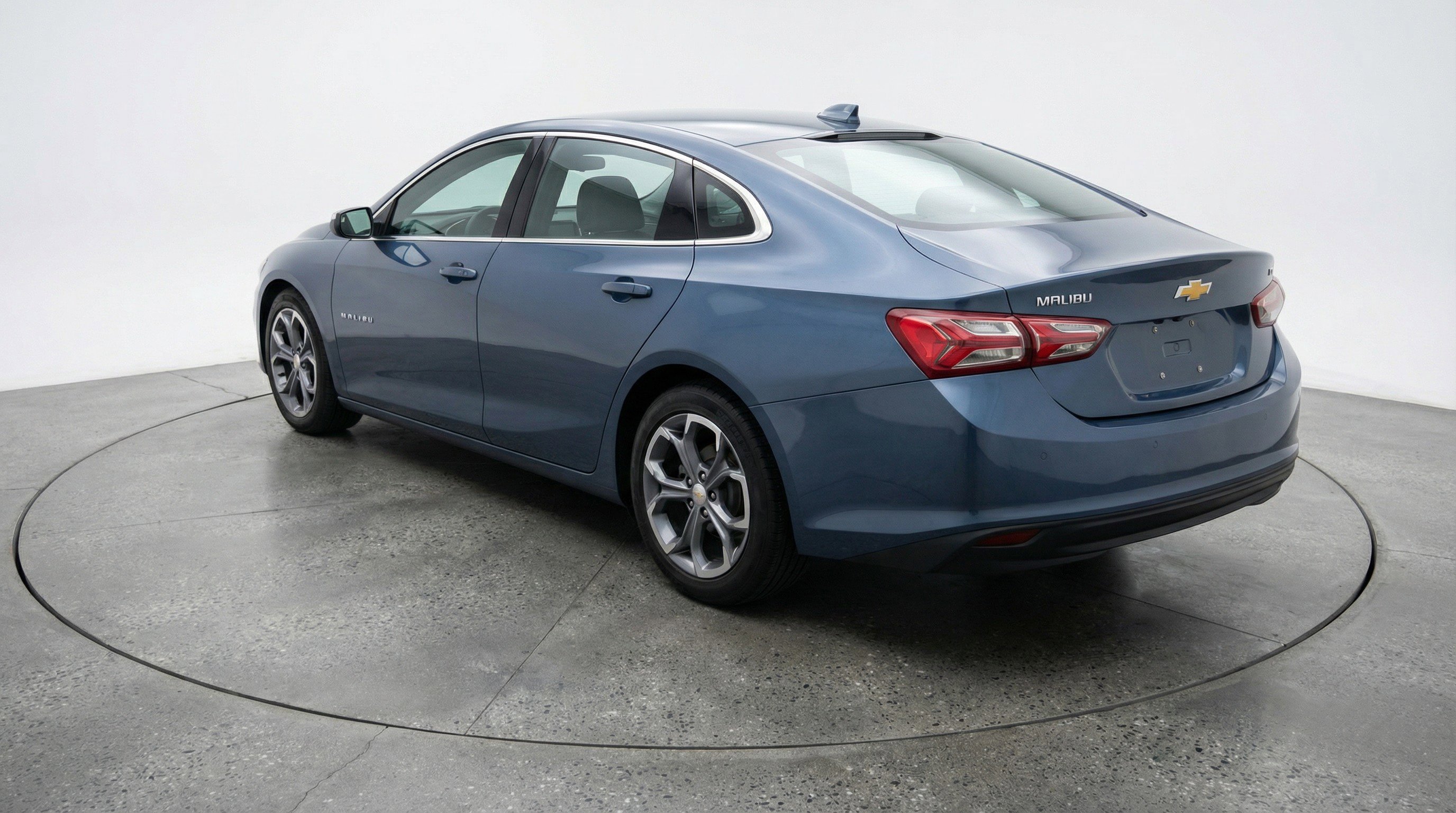 Used 2024 Chevrolet Malibu LT image 6