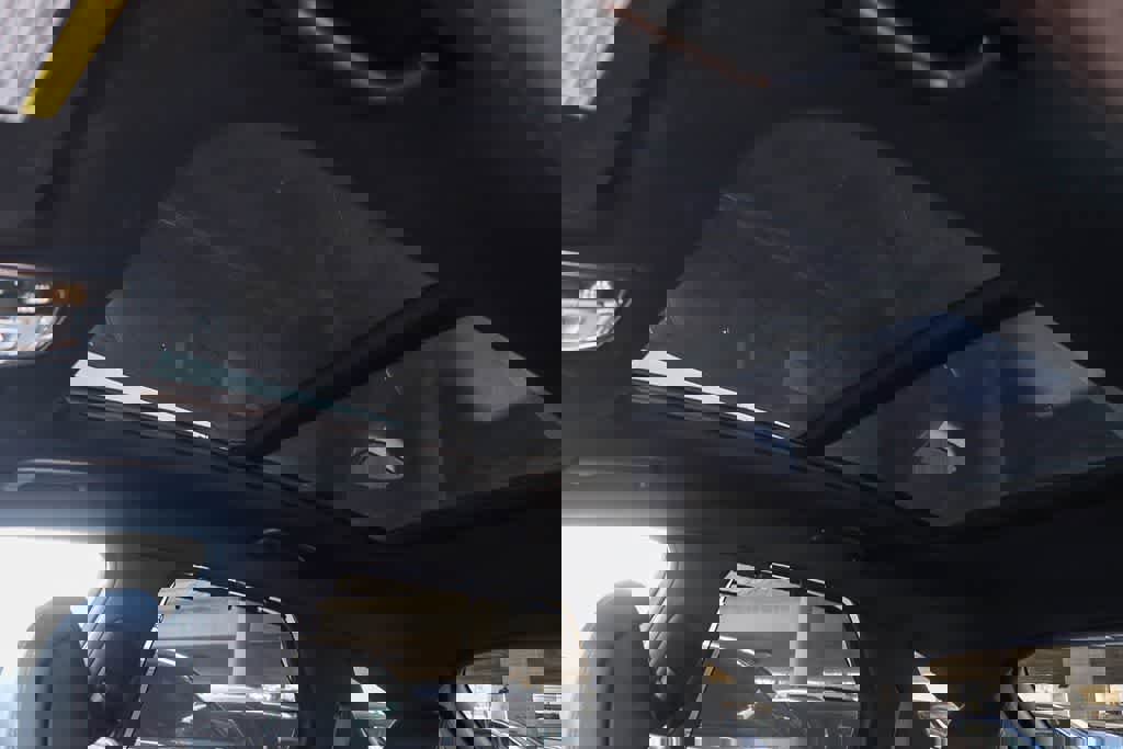 Used 2024 Genesis GV70 2.5T w/ Sport Prestige Package image 29