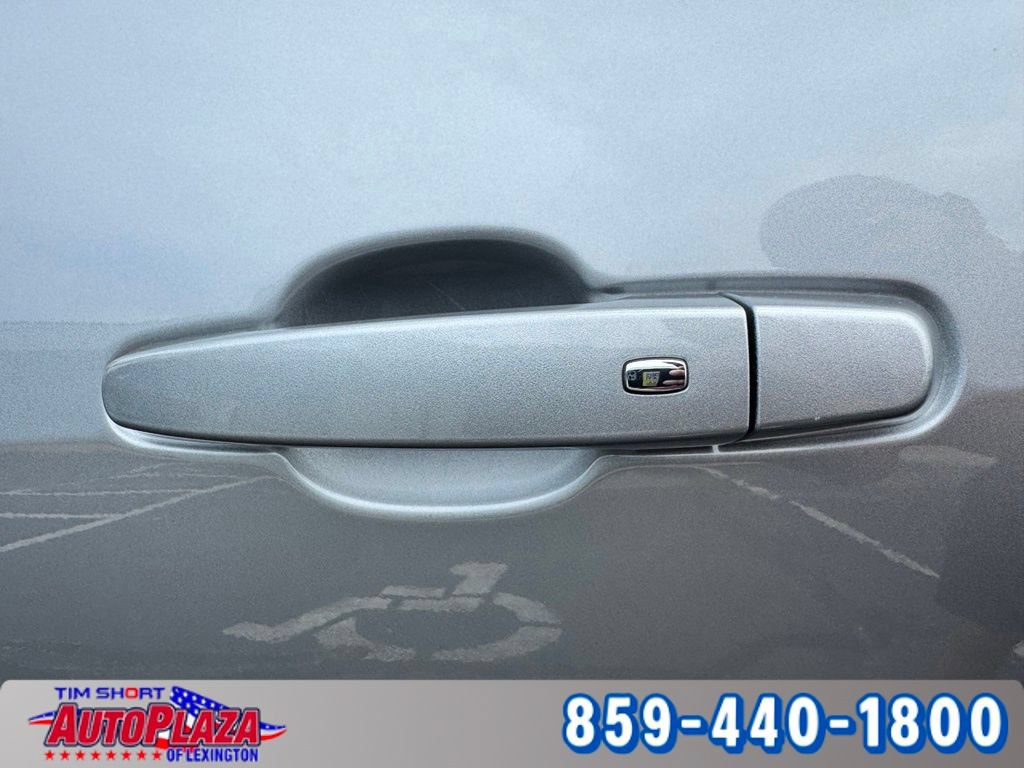 Used 2025 Chevrolet Blazer LT AWD/4WD image 18