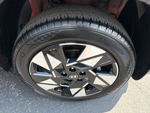 Used 2025 Hyundai Kona SEL FWD image 26