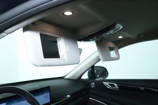 Used 2025 Genesis GV80 2.5T Standard image 19