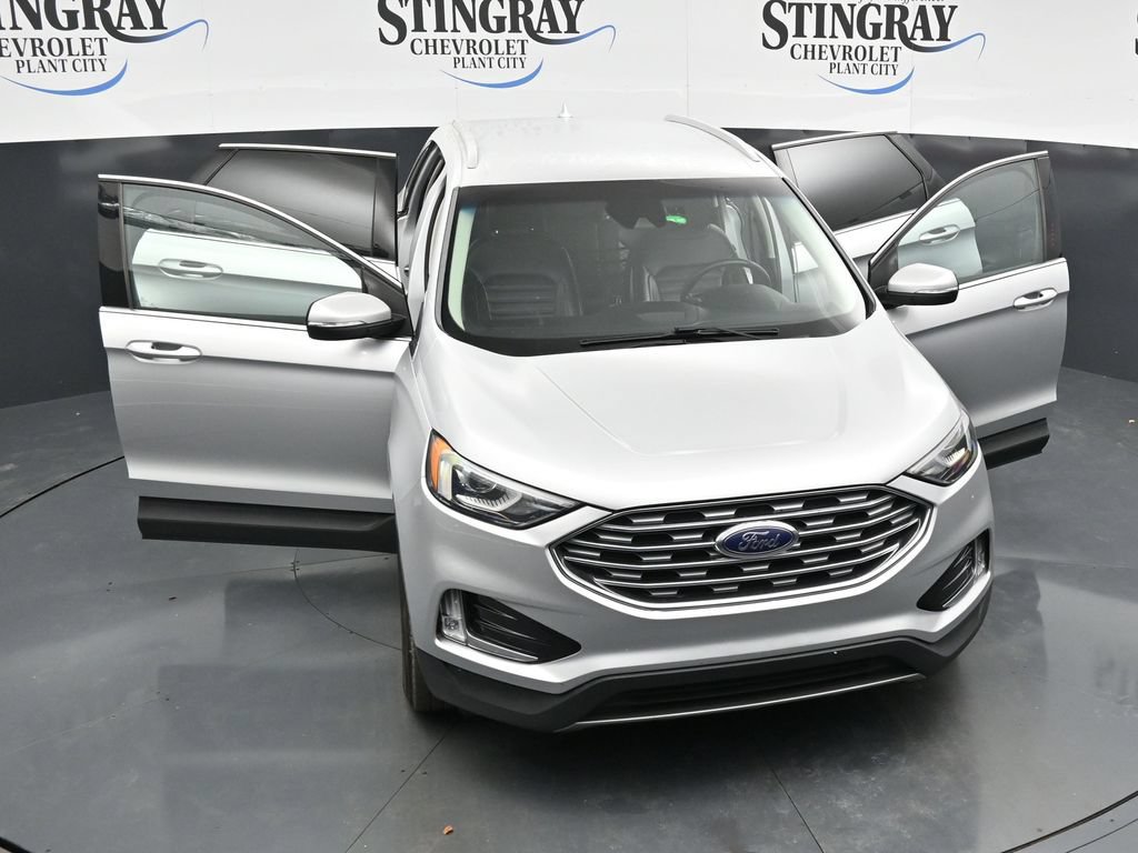 Used 2019 Ford Edge SEL w/ Equipment Group 201A AWD/4WD image 34