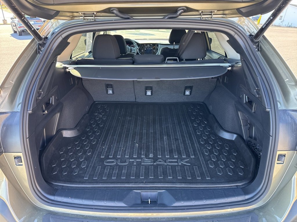 Certified 2025 Subaru Outback Premium image 17